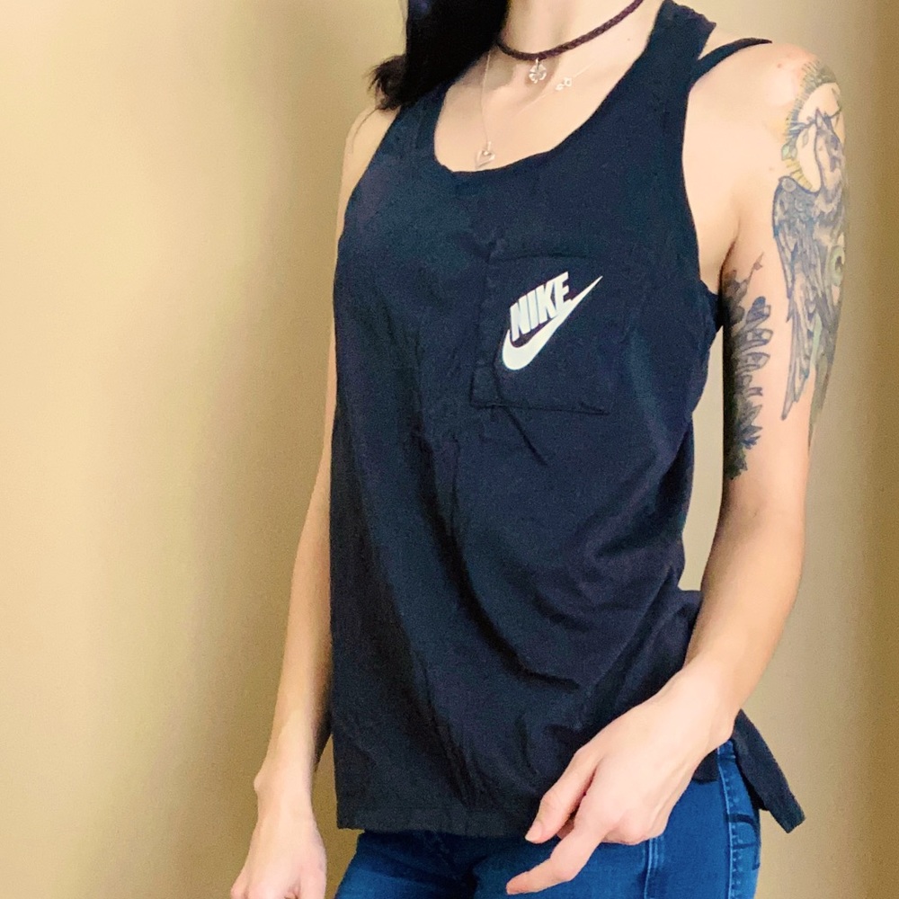 ✨4/$20: NIKE Athletic Logo Tank with Pocket